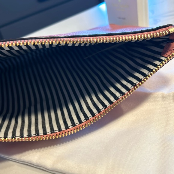 kate spade Wristlet - Picture 6 of 8